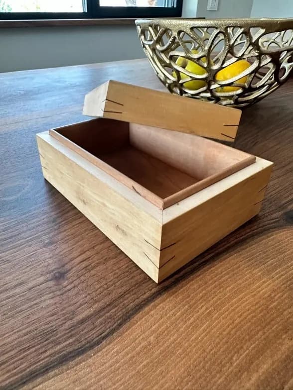 Proyecto guiado: Mesa de Café «Kuadra»