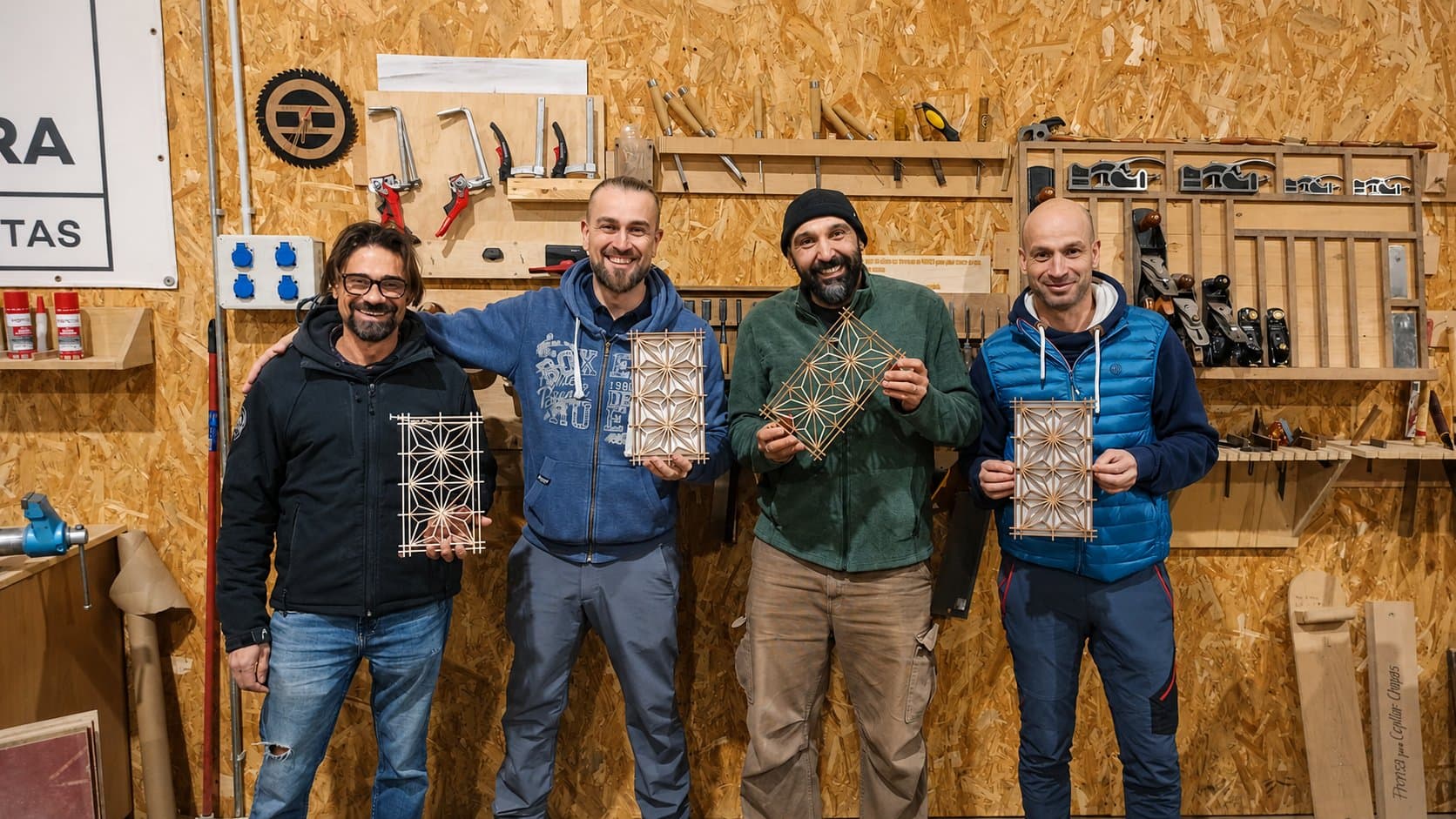 Taller de Kumiko — la pieza terminada